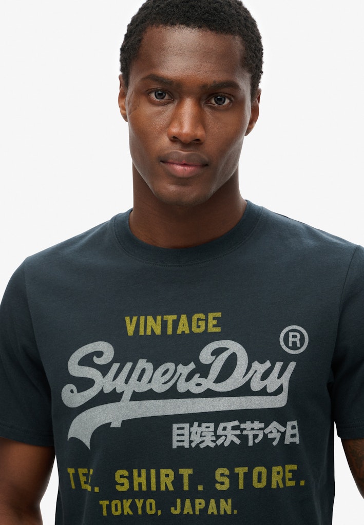 Camiseta de corte relajado Heritage con logo Vintage [fc:image_id:6789ea74918a62569ab438a0] [fc:hash:48a16e0c08681b6ee338497ea8477271407f7e7c]