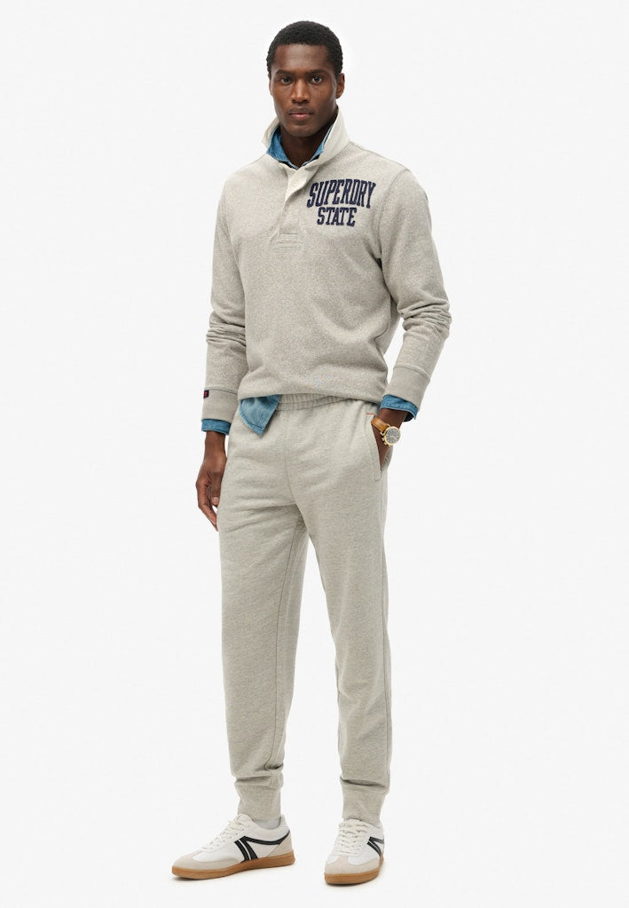 Joggers Essential Logo Semi Cepillados [fc:image_id:679234753b48c90d74f872f5] [fc:hash:8f851cd849f3f15976d846fbc8c3a2d762320986]