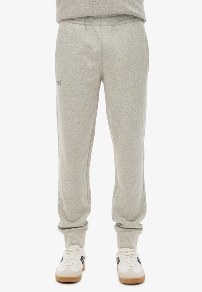 Joggers Essential Logo Semi Cepillados [fc:image_id:67923617e3bad8790e41915f] [fc:hash:a8e9616e833534f78f3bb268daf671baf11318f8]