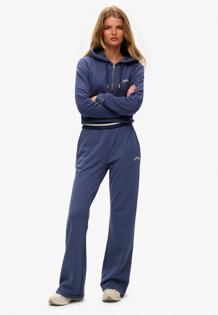 Jogger Flare Athletic Essentials Logo Talle Bajo [fc:image_id:68955fcff3c454021a22225a] [fc:hash:5398ff7ab2e098b489f10fb2c81c74914154bf08]