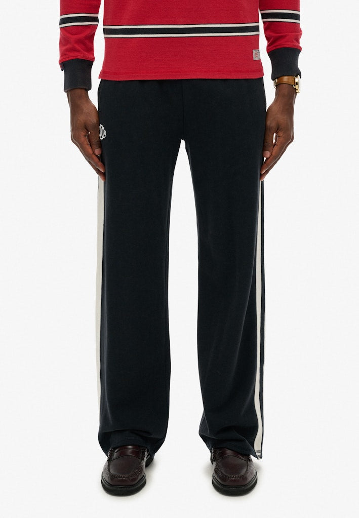 Joggers Athletic Fives [fc:image_id:68dd6f14b5ed1ccc36ffc2ce] [fc:hash:373334debcaddd01a00b72e3f4a6985bb04aef75]