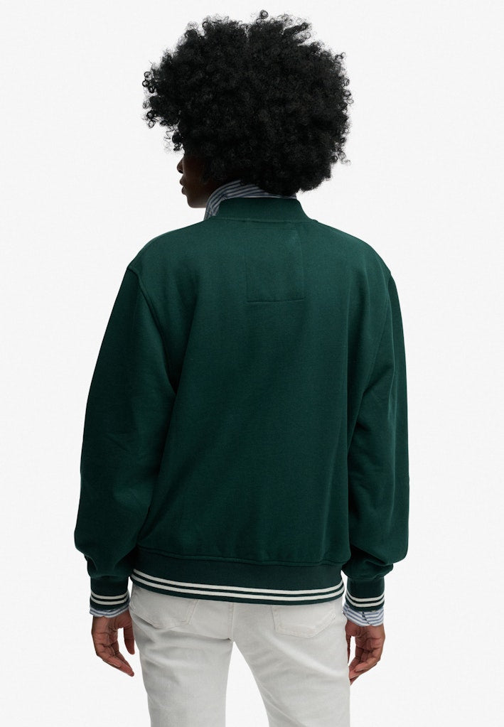 Bomber Jersey Country Club [fc:image_id:68f15968d99a324964ac793b] [fc:hash:7d151bb7db5ba867117816851b5e55813984c38f]