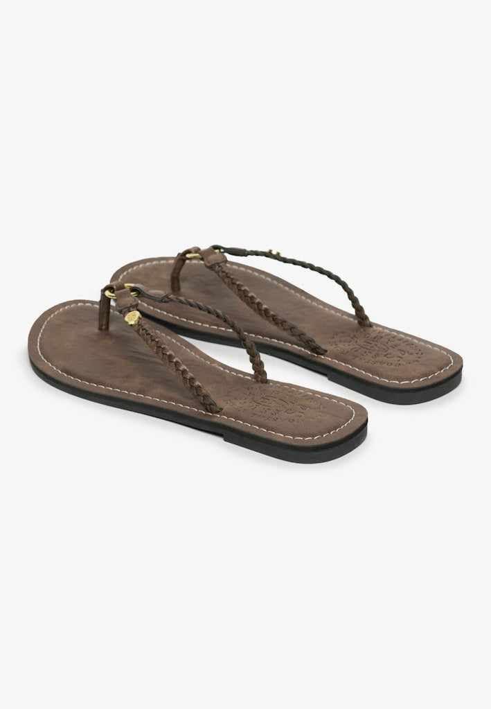 Chanclas Trenzadas de Cuero Sintético [fc:image_id:6920c5771e2b6b7c2ca8d065] [fc:hash:97aad52e0e2bfcbd508abdd26da6d135adaf86a3]