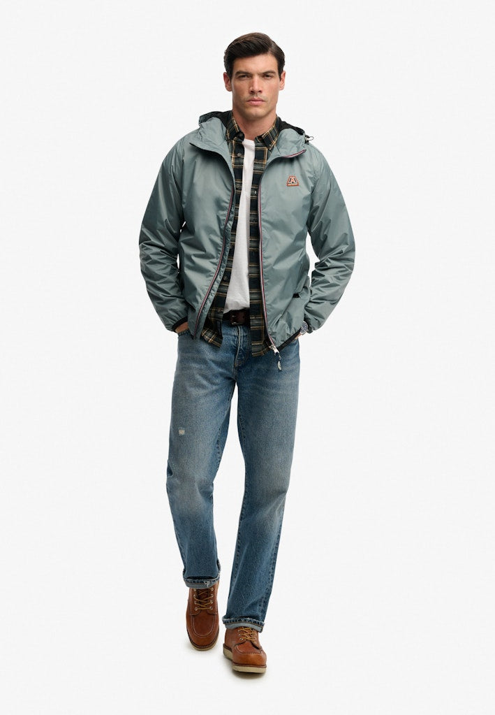 Chaqueta Cortavientos Essential [fc:image_id:6920ed7e54a61b8f1ee01a76] [fc:hash:cc015a5ff4b1ef31b94c55fc2fd745551f0312d3]