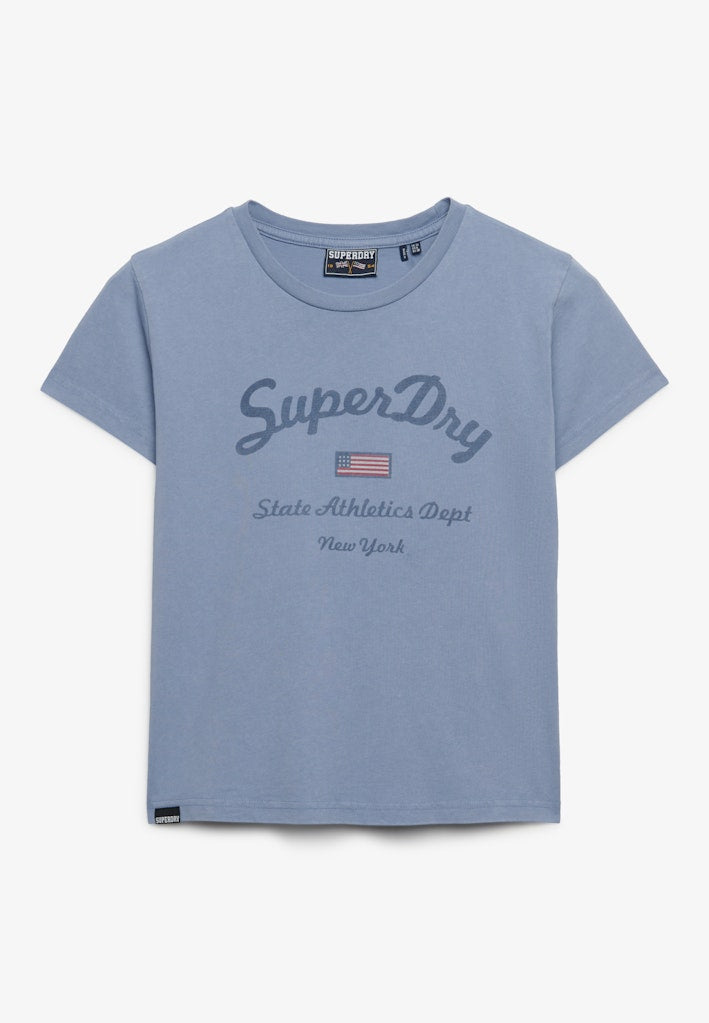 Camiseta Athletic Essentials Gráfica Corte Ajustado [fc:image_id:6934e6bf95ec3de1387e8fd7] [fc:hash:9fa652e10d600a55f2c6827ba5c89fa00c380381]