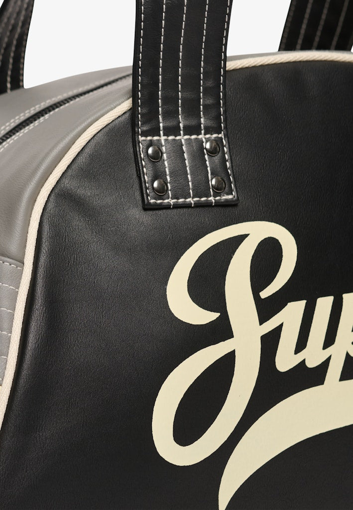Bolso Bowling Retro Alumni [fc:image_id:69484a72c284b853637b6995] [fc:hash:0b48783de6936c6739d82393b4d4f2f4b1ab326b]