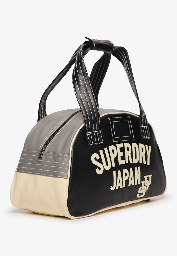 Bolso Bowling Retro Alumni [fc:image_id:69484a72c284b853637b6997] [fc:hash:5d9be4bd5c46e96e681749868f00901c7e600a20]
