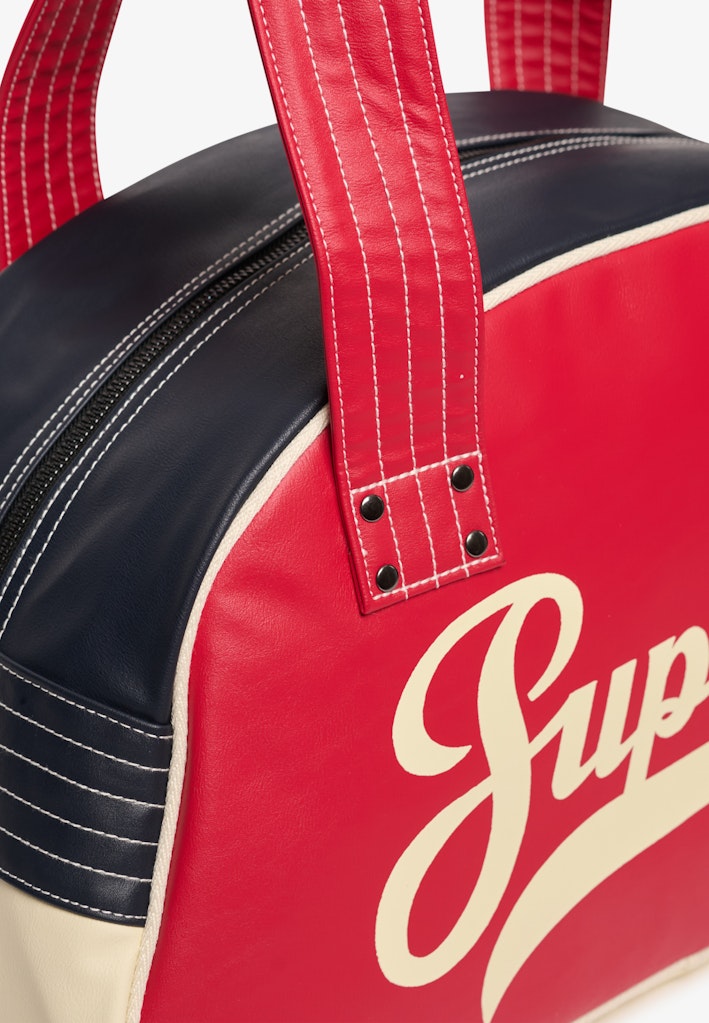 Bolso Bowling Retro Alumni [fc:image_id:69484a72c284b853637b69a7] [fc:hash:4830679de5b8703159f4fa87c46b96f2dedd1276]