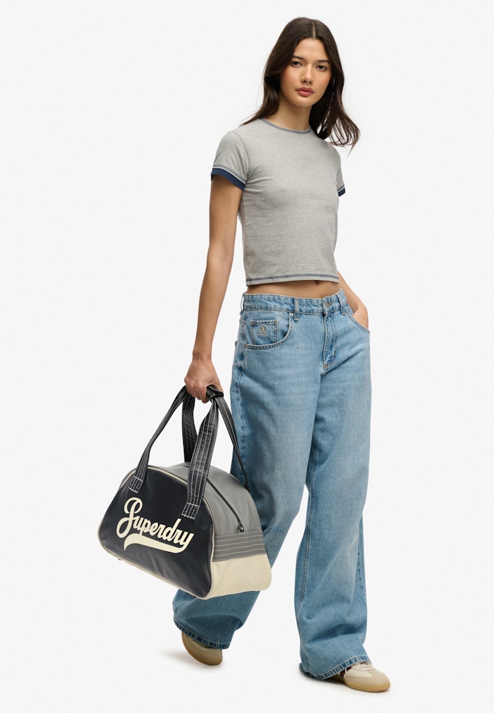 Bolso Bowling Retro Alumni [fc:image_id:69610ddbf47984b04811b033] [fc:hash:c565357ecd17fe451b31a1ce70fb24be7a34f80b]