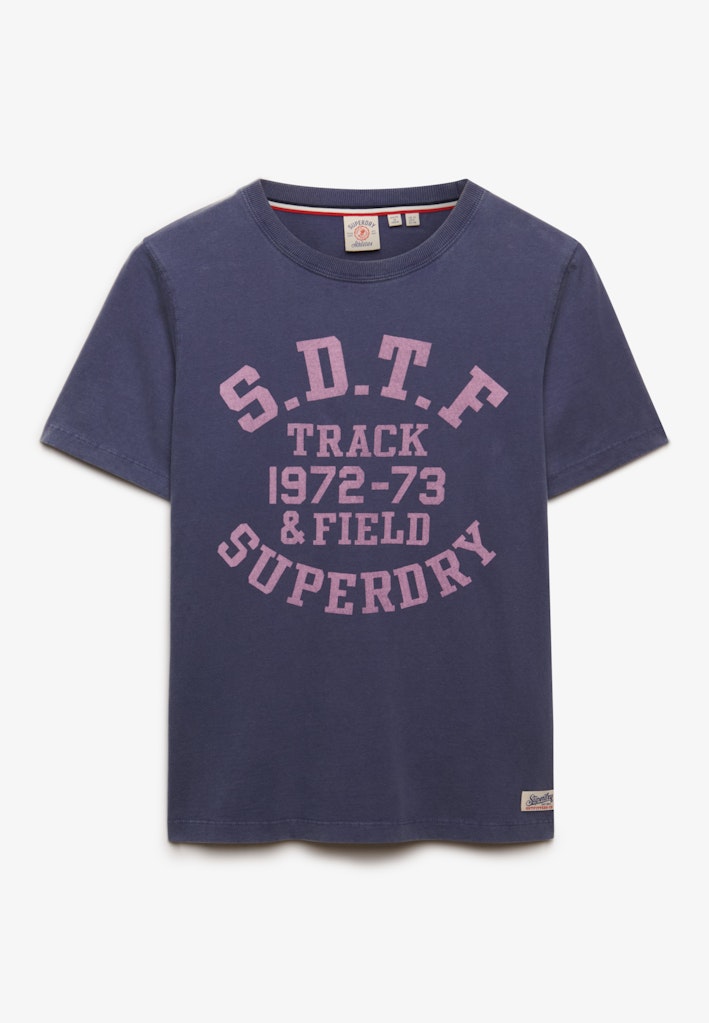 Camiseta Vintage Prep [fc:image_id:696aa3a835b235f7ca322bcc] [fc:hash:7670ddb7effca398822f2f24c5a50f35703c720a]