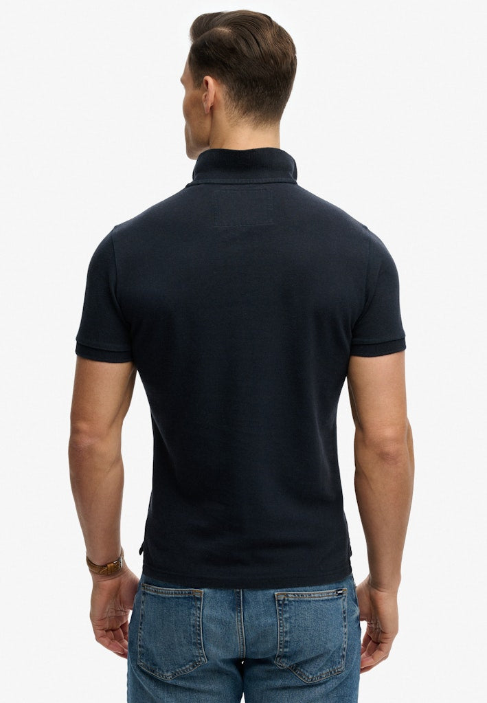Polo Vintage Athletic [fc:image_id:696aa3b44e427e5d9a09cf2b] [fc:hash:9a5c0da8c9d61699c5203c1696eac45f76b2c9a4]