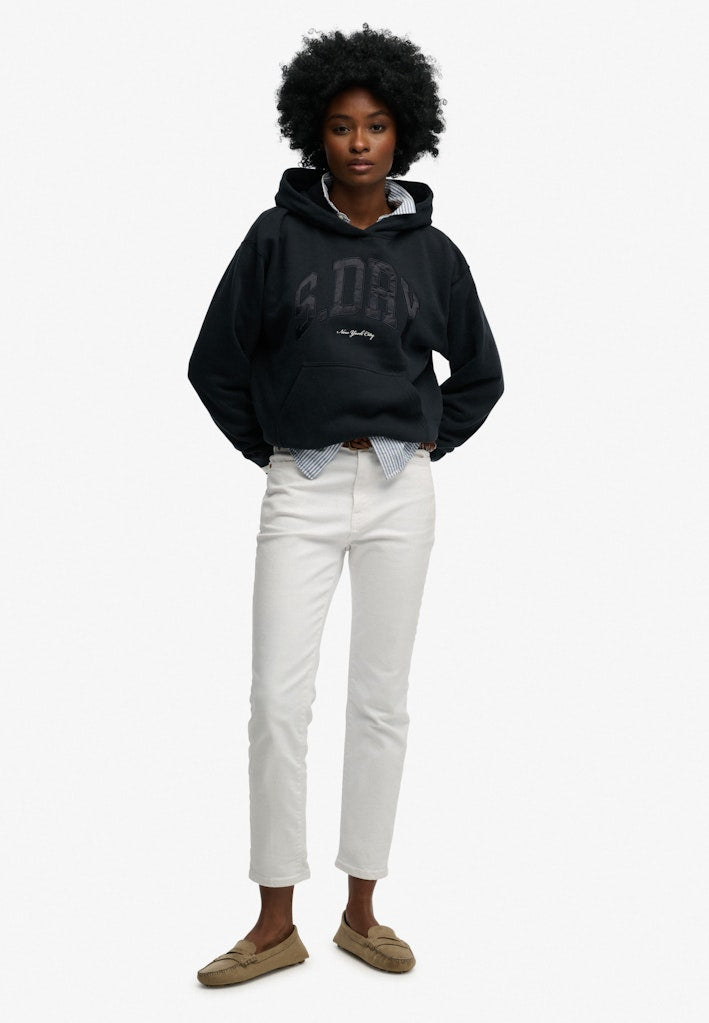 Sudadera Country Club Varsity [fc:image_id:69727b021ff59ea49386a5e0] [fc:hash:cac3bcfc25ee54c206efa706d43582c5a6c00d3f]