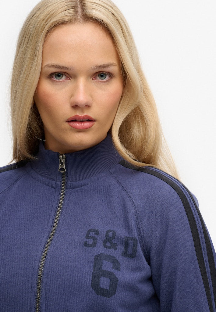 Chaqueta Deportiva Athletic Essentials con Cremallera [fc:image_id:6979253a58f5f6c1e4755c4e] [fc:hash:a487d2effa4145624f594767afd64c4ec29a4e8b]