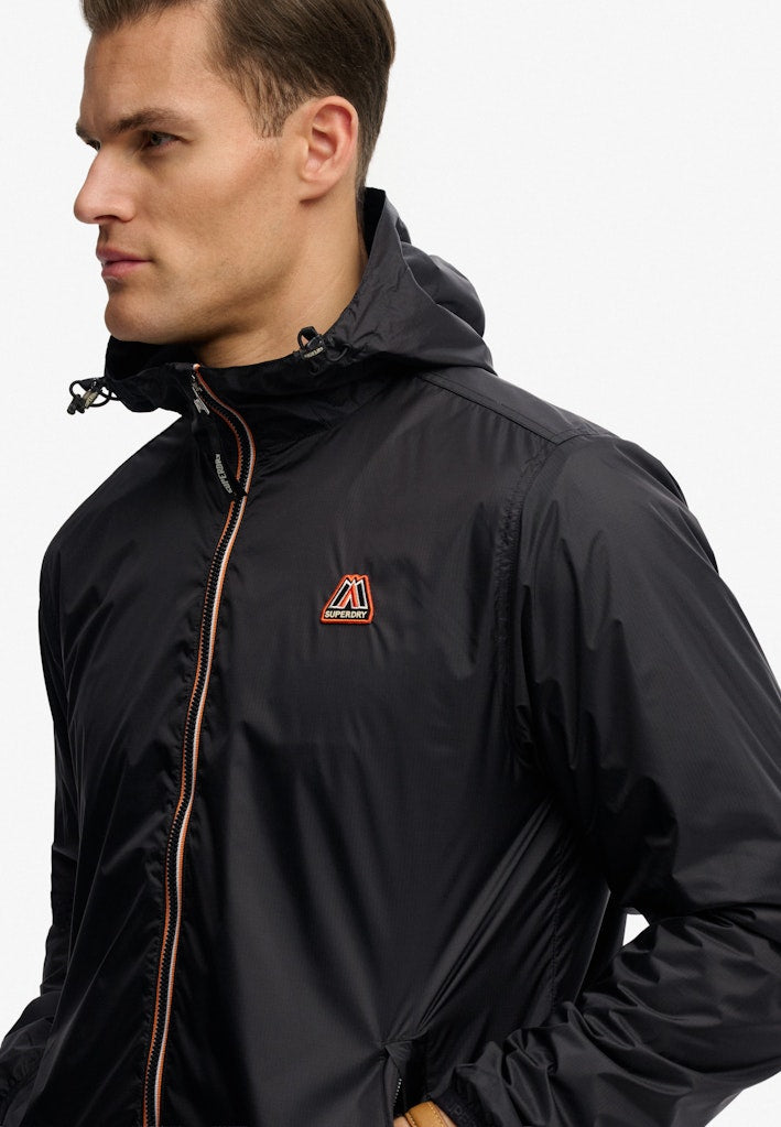 Chaqueta Cortavientos Essential [fc:image_id:697bc8361724a7c0cad9d463] [fc:hash:776afd62bcbda5f5b1de20b5cd8453c247571625]