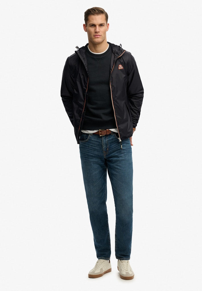Chaqueta Cortavientos Essential [fc:image_id:697bc8364a9fc54e53c0d80d] [fc:hash:124ae0e1cd8ce7032004cb608e7571a0c3d6a78e]
