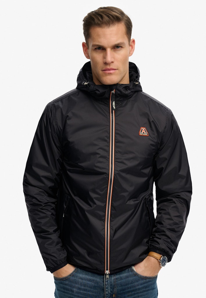 Chaqueta Cortavientos Essential [fc:image_id:697bc8381b669dc271bccbee] [fc:hash:42b129f997ddb54abccd5626037996dad3be01a8]