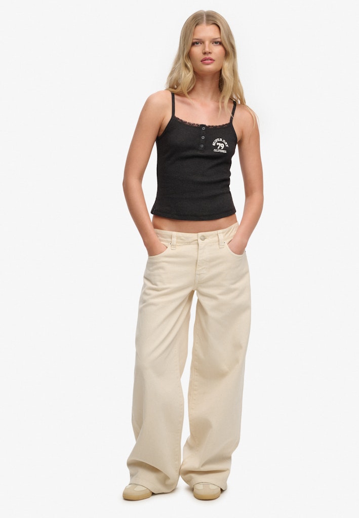 Top Cami con Botones y Bordado Athletic Essentials [fc:image_id:697e68de850055f12579e41e] [fc:hash:8cc0ecfb4589184cd9e63483722c785c94b05f76]