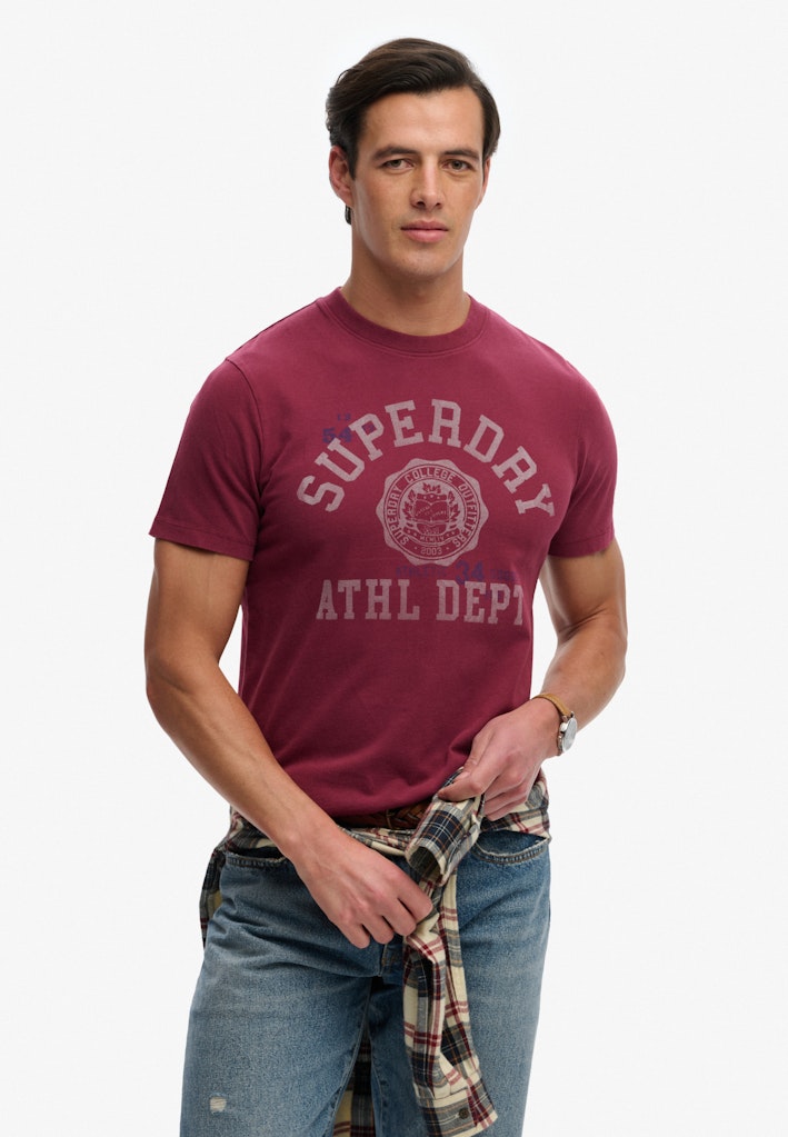 Camiseta Vintage Prep Corte Relajado [fc:image_id:6984efebcc4c77bd4c90205d] [fc:hash:da4feee91ae9407bb221374f49d99246ecc095e1]