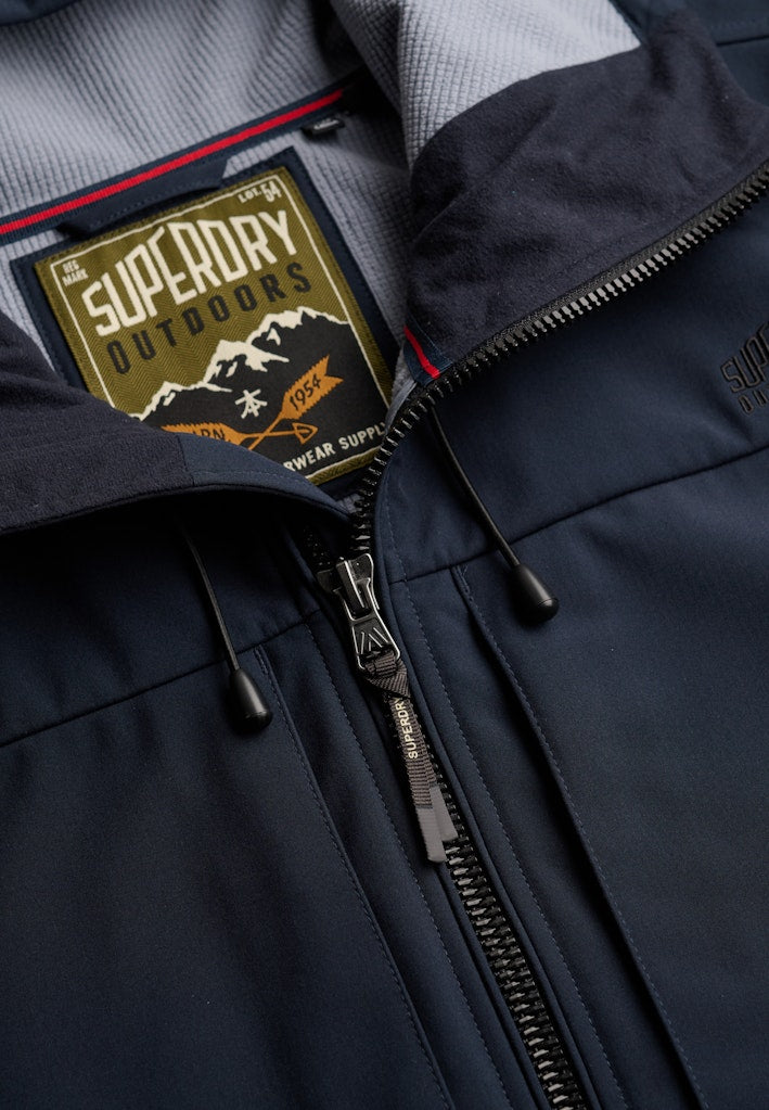 Chaqueta Trekker Softshell con Capucha [fc:image_id:69a4951fadb09ac270228649] [fc:hash:3cba6006ee9a8f8e669d3770b0455f14b1dbae88]