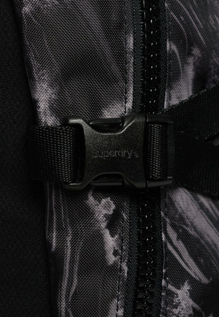 Mochila Outdoor 28L Corte Regular [fc:image_id:69cadb35383d4d1a36630605] [fc:hash:385d3d0bb68e4c6da75a9e7435b1d2c95eefdcf6]