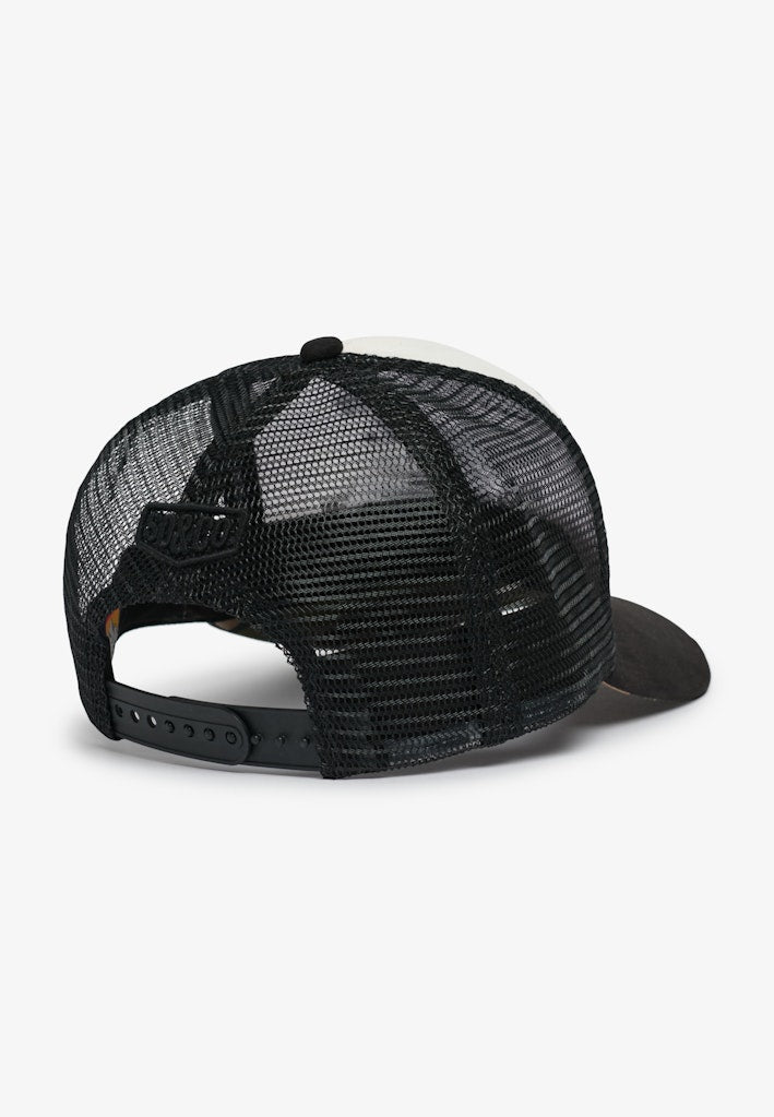 Gorra Trucker de Malla [fc:image_id:69cc2c7bb1b2142006d950fa] [fc:hash:ffdffae53b377849e0dcd32d18a14127935696b8]