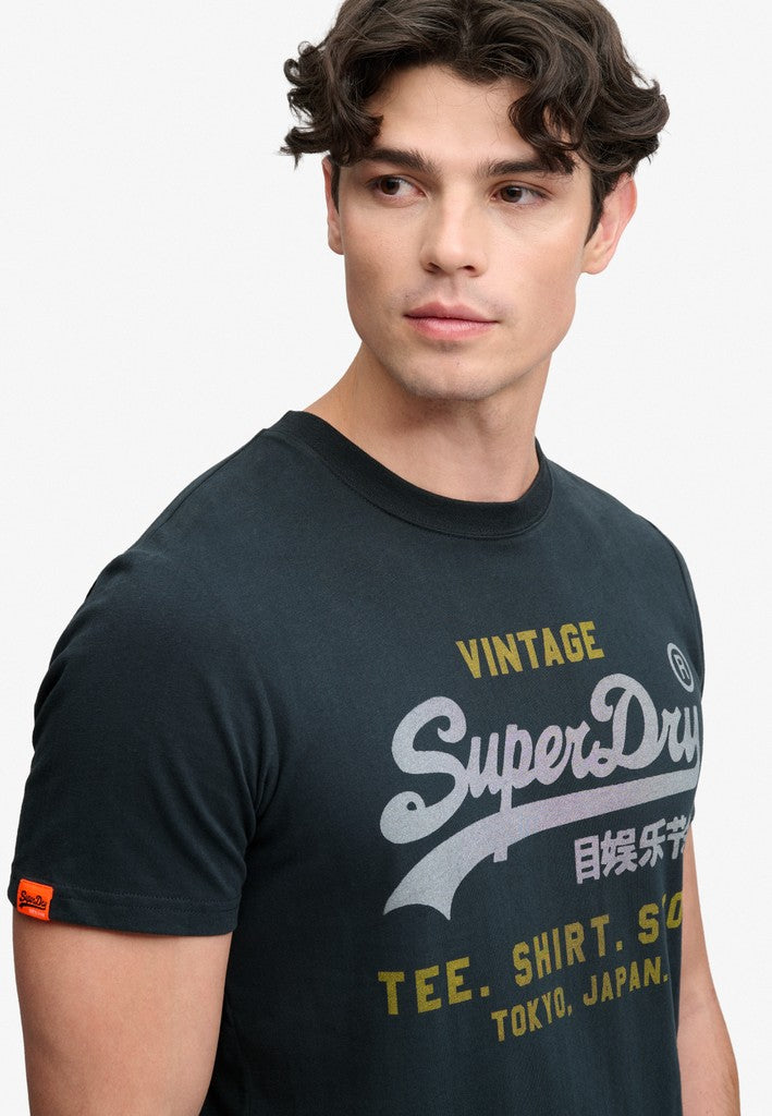 Camiseta de corte relajado Heritage con logo Vintage [fc:image_id:6a39643205afb146620f65f1] [fc:hash:bf6343dd9f1e0cb2d08236d3dfe7115a40cc5452]