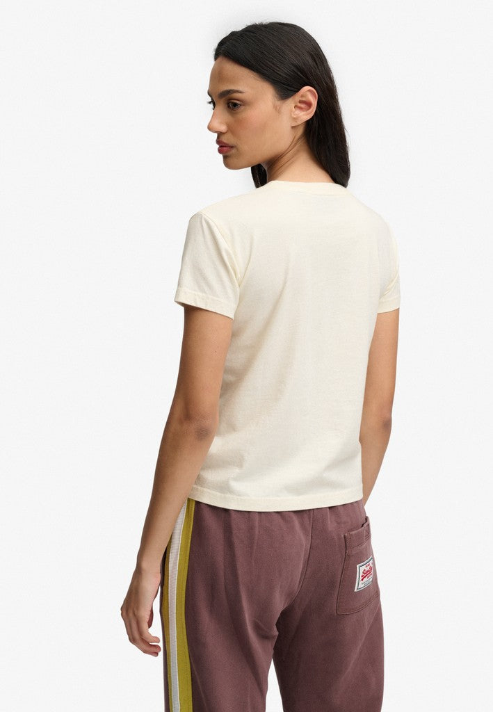 Camiseta Athletic Essentials Gráfica Corte Ajustado [fc:image_id:6a39649508e7faf4d373097b] [fc:hash:e88d1899c4dea495b78bfb3bb11199ca6832c00c]