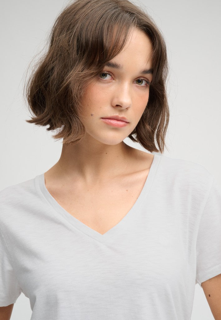 Camiseta Studios Slub con Bordado [fc:image_id:6a3b1a264711d242e511a39b] [fc:hash:2d1da53ed1ec88f724efaf8554c0eced7c2da5ad]