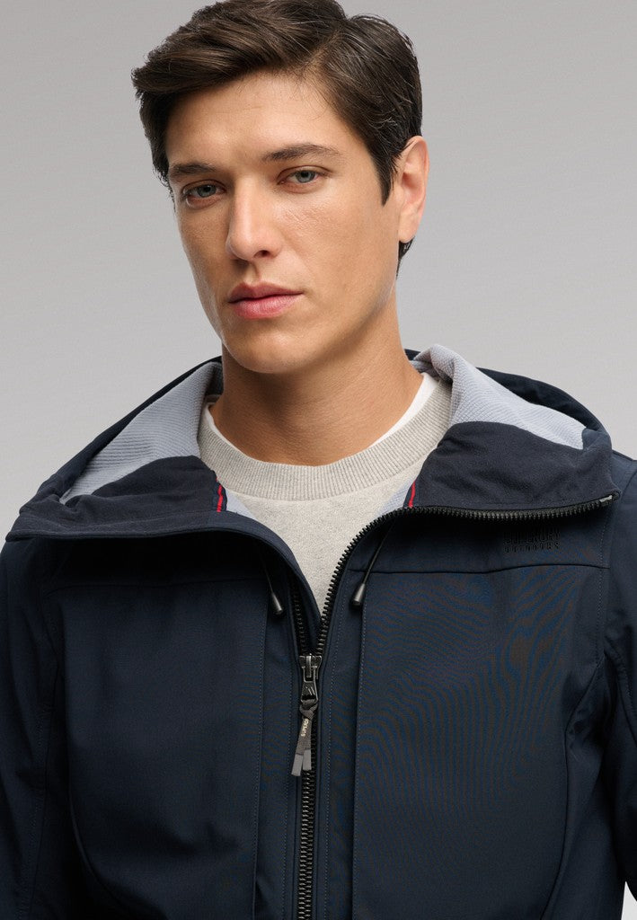 Chaqueta Trekker Softshell con Capucha [fc:image_id:6a627bc8f6c090456e5f2741] [fc:hash:711f4a5fb1aba16ab60e6e73e63df6ab8e3c6855]