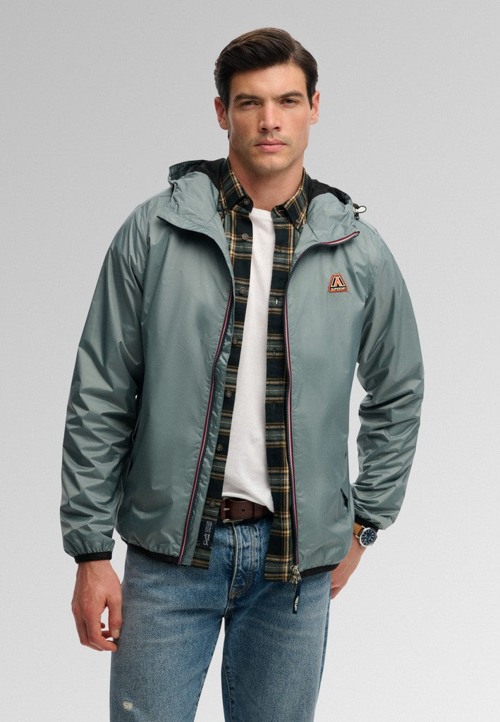Chaqueta Cortavientos Essential [fc:image_id:6aaaef1328b95f41c7acbb8e] [fc:hash:7b05184588b2b9435ba8af05fc062998ba413212]