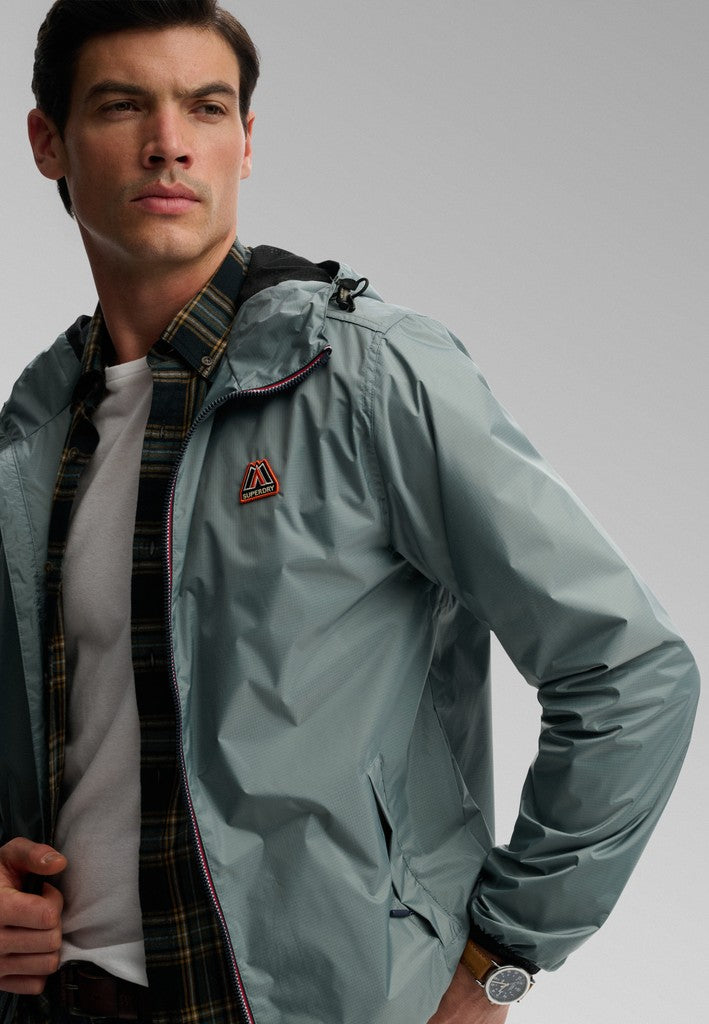 Chaqueta Cortavientos Essential [fc:image_id:6aaaef1328b95f41c7acbb98] [fc:hash:8c0c59f2263fb3b27cfe80e753fea56a1f75494e]
