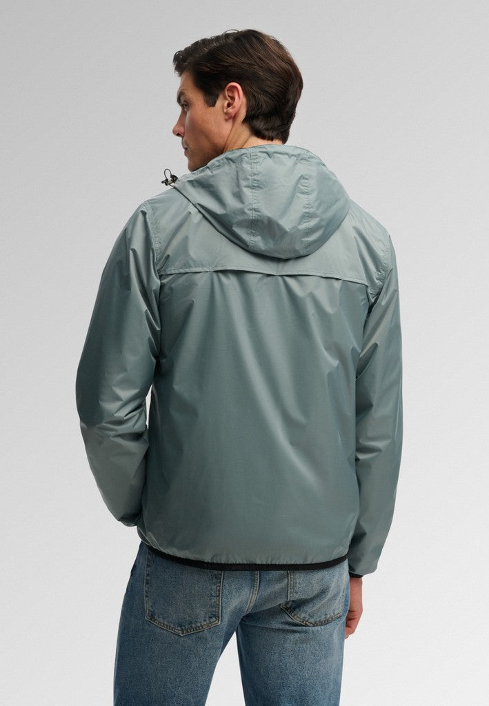Chaqueta Cortavientos Essential [fc:image_id:6aaaef1328b95f41c7acbb9c] [fc:hash:33442367446262b287ba2ff06a15b9353a7b044d]