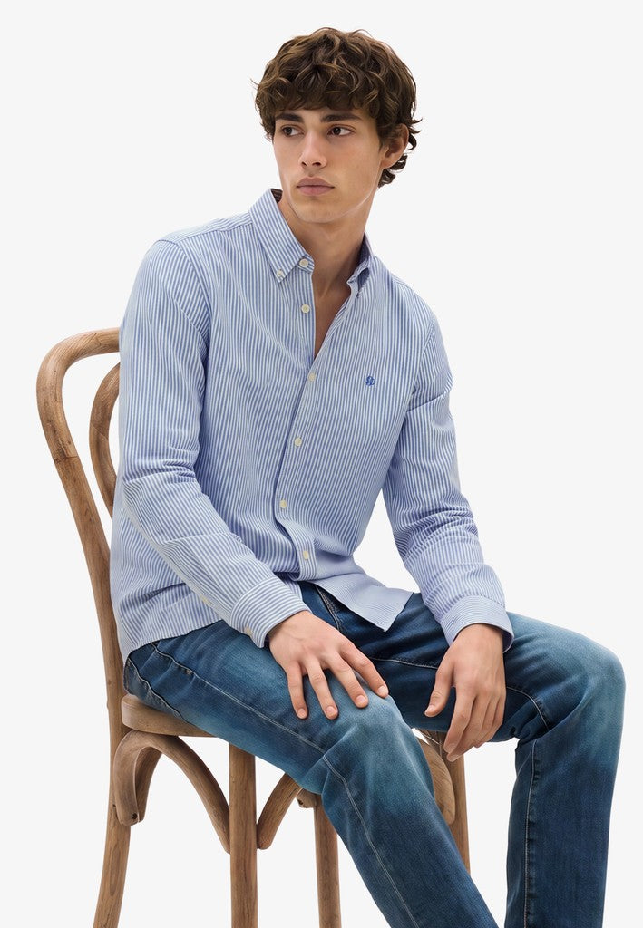 Camisa Oxford Preppy de Manga Larga [fc:image_id:6aaee2f353b1c84760620aef] [fc:hash:fc433e8b8ec08639715df61822cbdbbd47689a11]